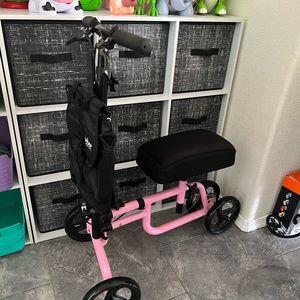Knee scooter